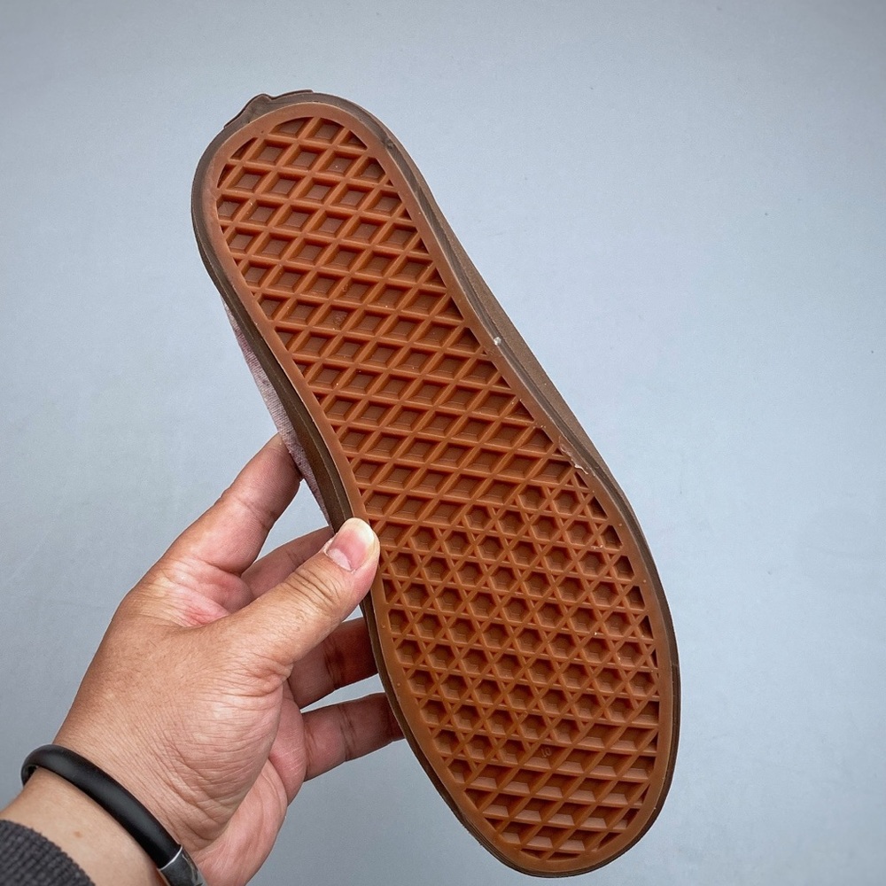 Vans Low Top Sneakers in Brown, Pink & Cream - Picture 8 of 9